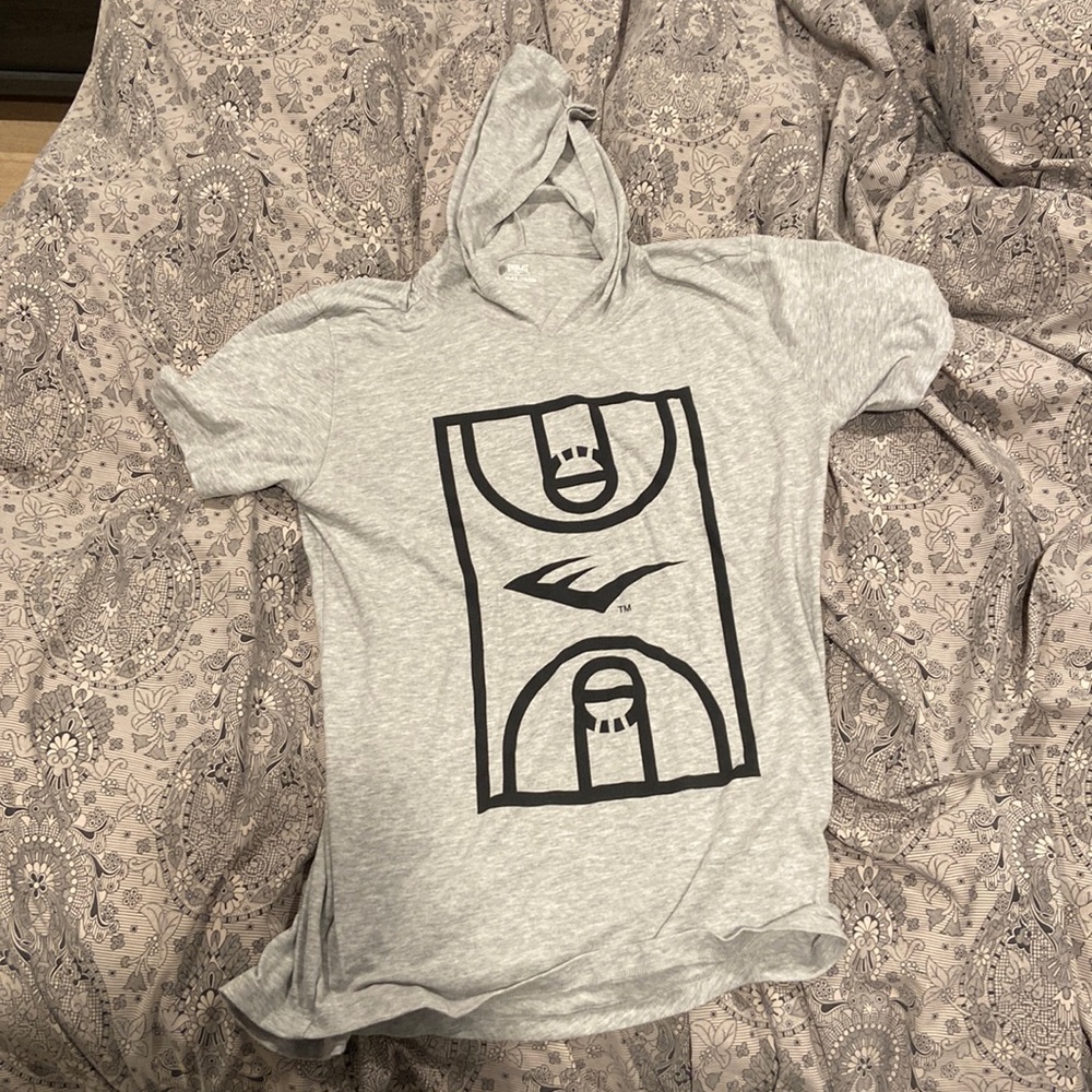 Everlast hooded grey shirt.
